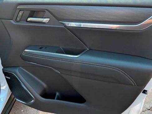 New 2026 GMC Acadia Elevation w/ Elevation Premium Package FWD image 33