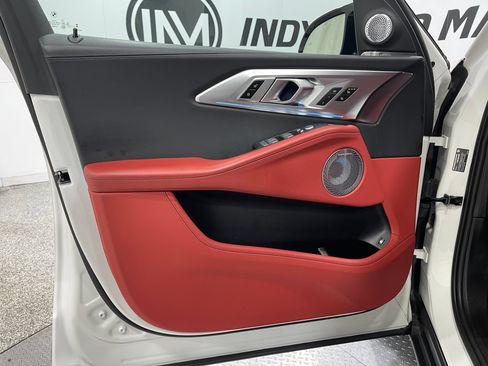 Used 2023 BMW XM AWD/4WD image 14