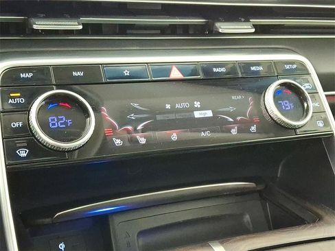 Used 2021 Genesis GV80 3.5T Advanced + w/ Advanced Package 06 image 19