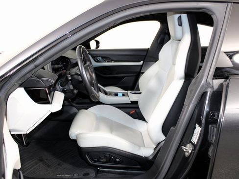 Used 2020 Porsche Taycan Turbo image 5