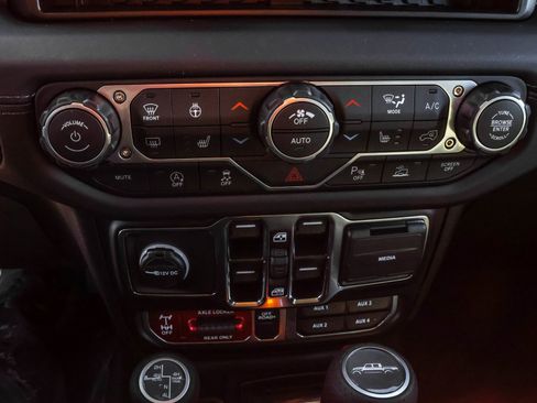 New 2026 Jeep Gladiator Mojave image 22