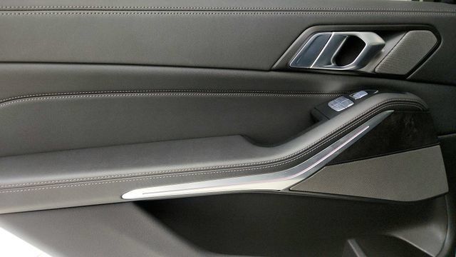 Used 2023 BMW X7 xDrive40i w/ Executive Package AWD/4WD image 51