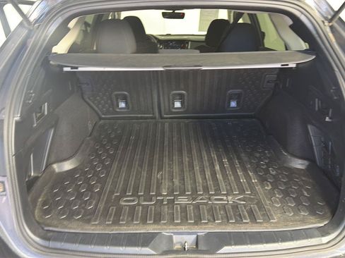Used 2023 Subaru Outback Premium AWD/4WD image 19