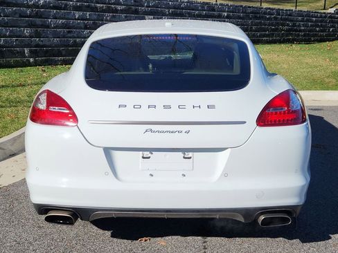 Used 2013 Porsche Panamera 4 Platinum Edition image 7