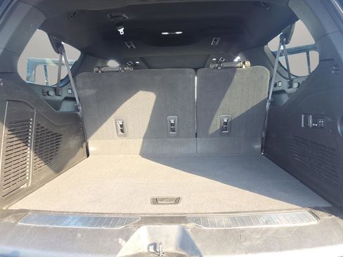 Used 2021 GMC Yukon XL AT4 w/ AT4 Premium Package image 14