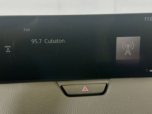 Used 2025 MAZDA CX-90 Plug-In Hybrid w/ Preferred image 21