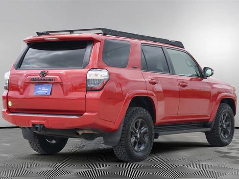 Used 2020 Toyota 4Runner SR5 Premium AWD/4WD image 5
