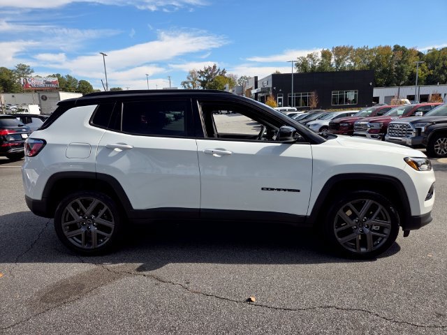 Used 2026 Jeep Compass Limited AWD/4WD image 10