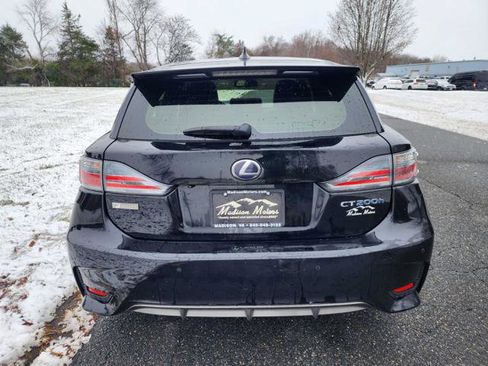 Used 2017 Lexus CT 200h image 7