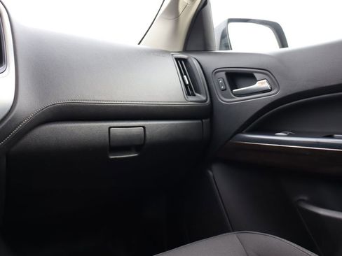 Used 2019 GMC Canyon SLE w/ Driver Alert Package image 41