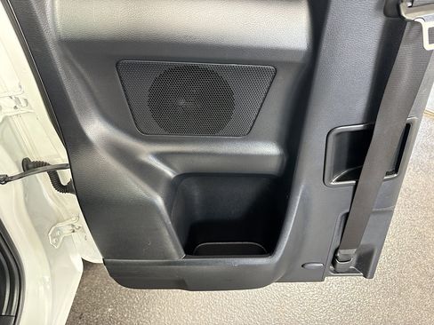 Used 2021 Toyota Tacoma SR w/ SR Convenience Package image 25