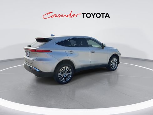 Used 2021 Toyota Venza Limited w/ Advanced Technology Package AWD/4WD image 8