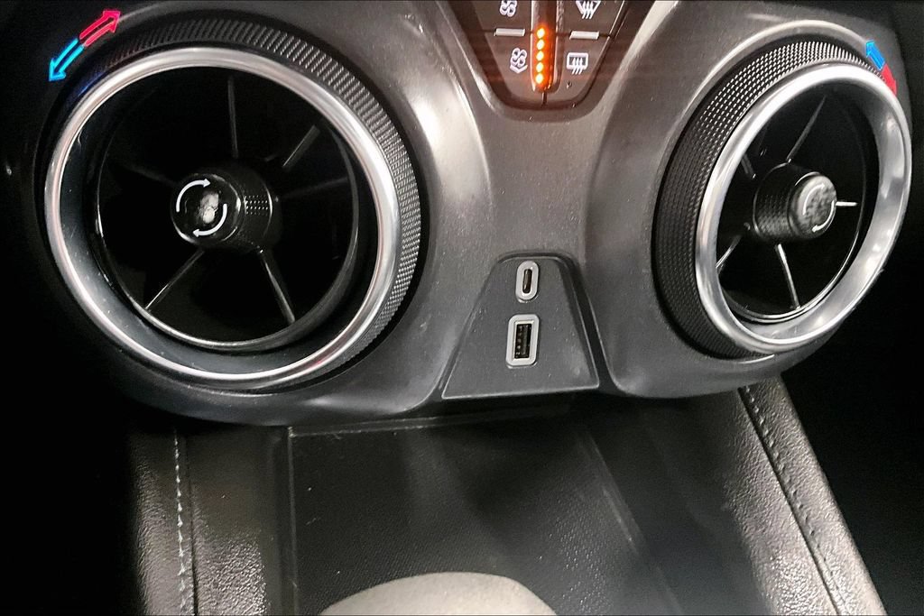 Used 2022 Chevrolet Blazer LT FWD image 25