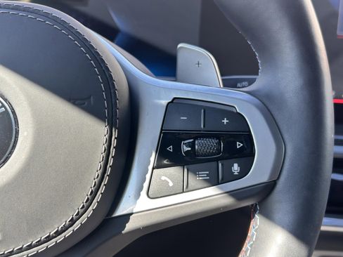 Used 2025 BMW X6 M60i image 11