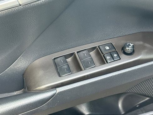 Used 2023 Toyota Camry SE w/ Convenience Package image 13