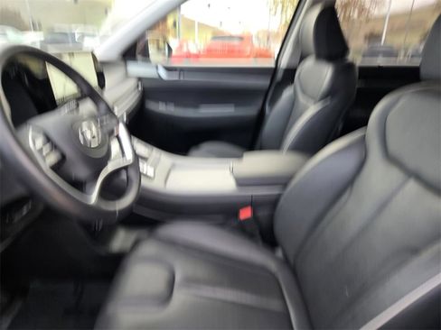 Used 2023 Hyundai Palisade SEL w/ Premium Package image 26