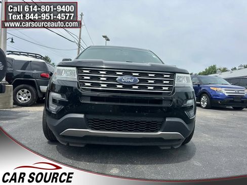 Used 2016 Ford Explorer XLT w/ Equipment Group 202A AWD/4WD image 2
