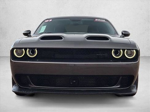 Used 2023 Dodge Challenger SRT Hellcat RWD image 2
