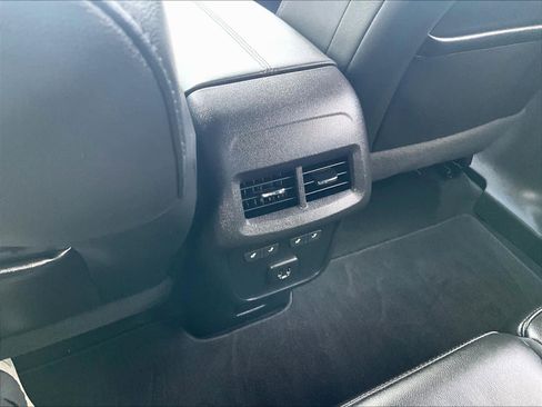 Used 2022 Chevrolet Equinox Premier image 28