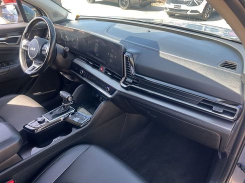 Certified 2023 Kia Sportage EX image 21