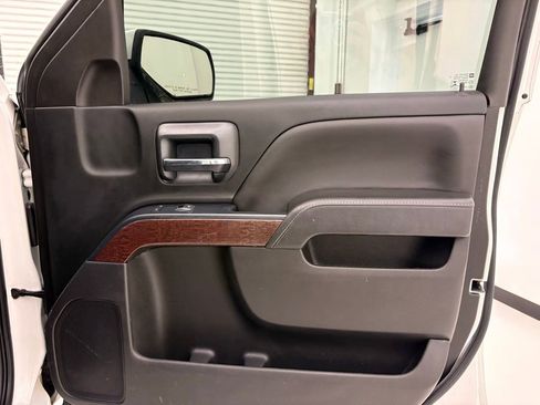 Used 2018 GMC Sierra 1500 SLE w/ SLE Value Package AWD/4WD image 31