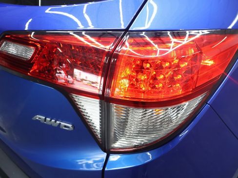 Used 2021 Honda HR-V EX image 28