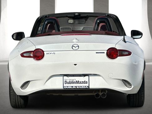Used 2020 MAZDA MX-5 Miata 100th Anniversary image 5