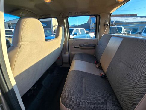 Used 2004 Ford F250 XL image 9