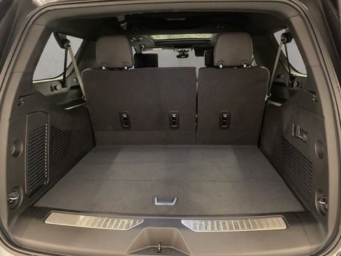 New 2026 Chevrolet Suburban High Country image 25