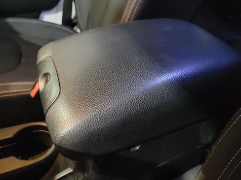 Used 2016 Jeep Wrangler Unlimited Sahara w/ Dual Top Group image 36