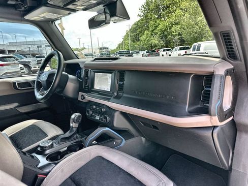 Used 2022 Ford Bronco Wildtrak AWD/4WD image 28