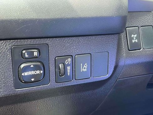 Used 2017 Toyota RAV4 LE w/ All Weather Liner Package image 21