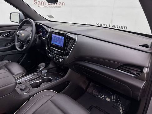 Used 2023 Chevrolet Traverse Premier image 35