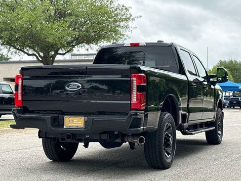 Used 2024 Ford F250 Lariat w/ Sport Appearance Package AWD/4WD image 9