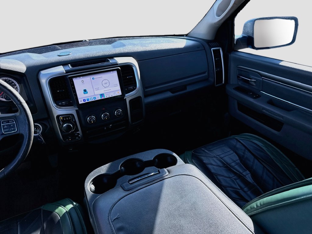 Used 2017 RAM 1500 Classic SLT AWD/4WD image 23
