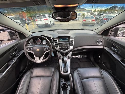 Used 2011 Chevrolet Cruze LT image 14