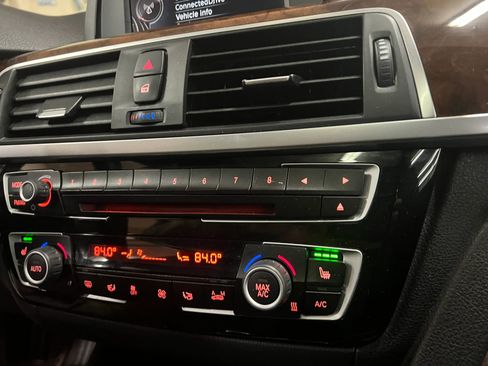 Used 2017 BMW 330i xDrive Sedan image 22