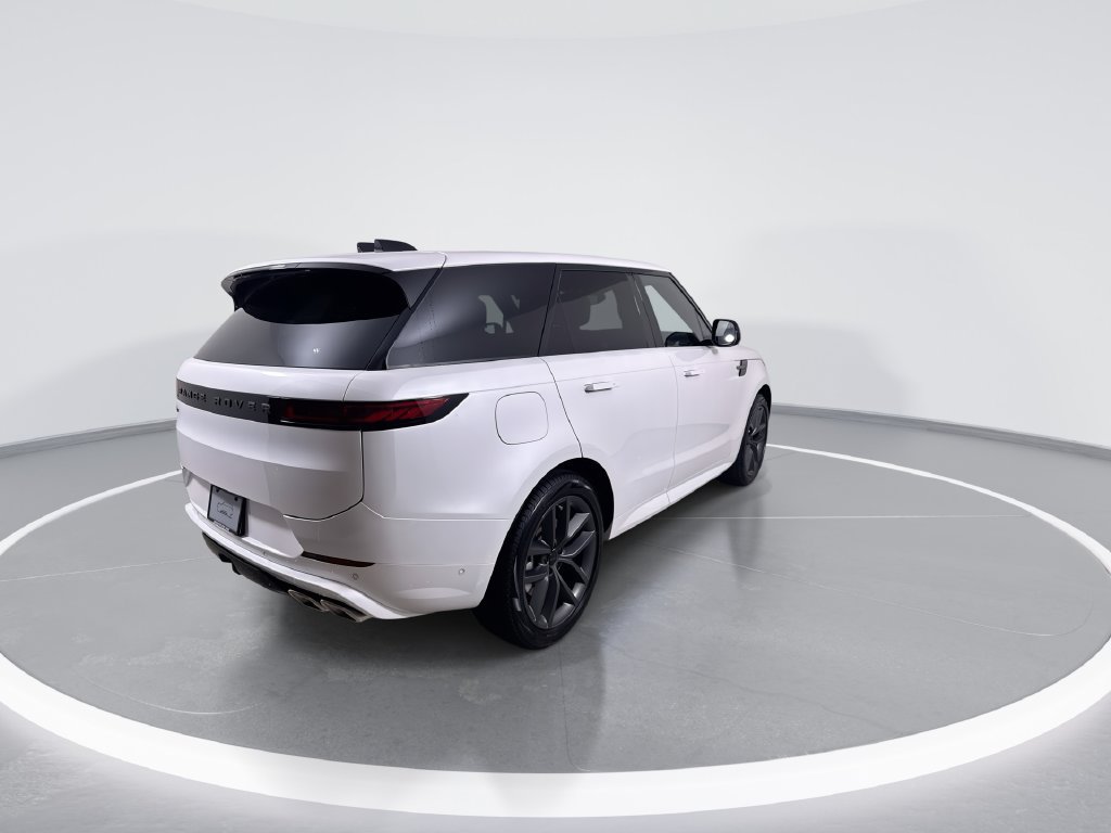 New 2027 Land Rover Range Rover Sport Dynamic SE AWD/4WD image 8