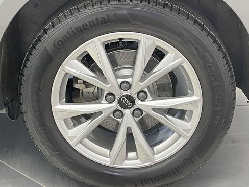 Certified 2025 Audi Q3 2.0T Premium AWD/4WD image 12