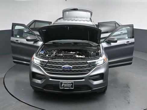 Used 2022 Ford Explorer XLT w/ Class IV Trailer Tow Package AWD/4WD image 54