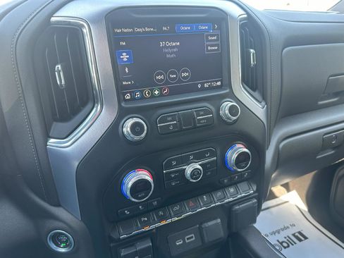 Used 2019 GMC Sierra 1500 SLT w/ SLT Premium Package image 15