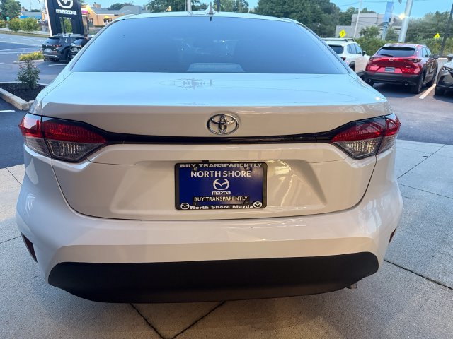 Used 2024 Toyota Corolla LE FWD image 4