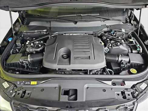 New 2024 Land Rover Discovery Dynamic SE image 29