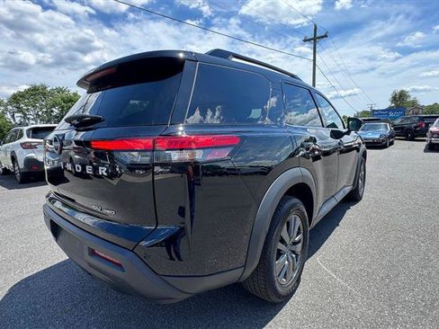 Used 2024 Nissan Pathfinder SV AWD/4WD image 22
