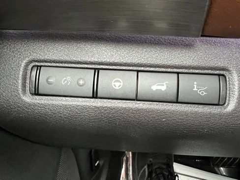 Certified 2023 Nissan Pathfinder Platinum AWD/4WD image 32