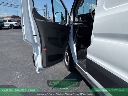 New 2025 Ford Transit 250 148 Medium Roof image 7