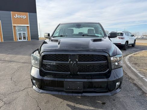Used 2021 RAM 1500 Express w/ Wheel & Sound Group image 3