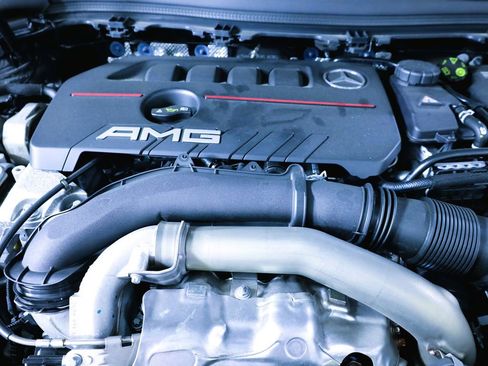 Used 2025 Mercedes-Benz GLA 35 AMG 4MATIC image 72