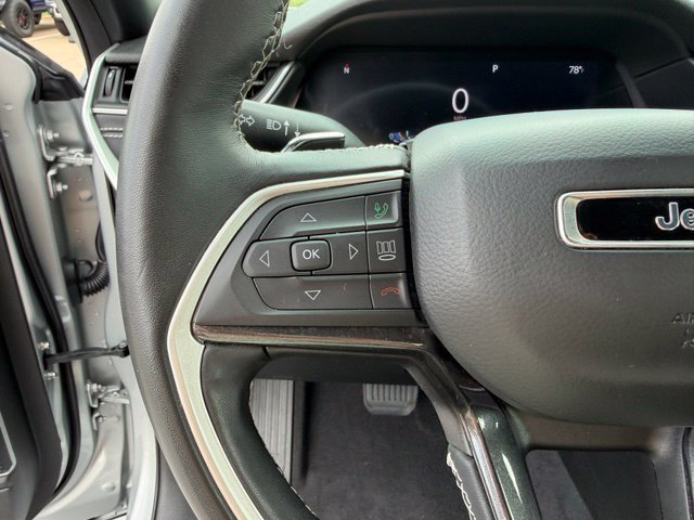 Used 2021 Jeep Grand Cherokee L Laredo AWD/4WD image 15