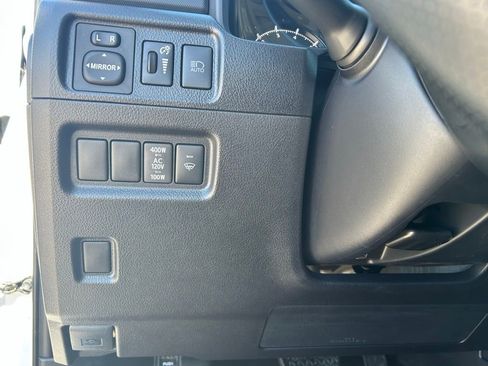 Used 2024 Toyota 4Runner SR5 Premium w/ Moonroof Package image 18